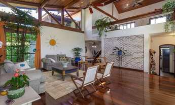 Imagem 3: Magnífica casa, centro de terreno, com muito conforto e bem iluminada