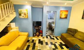 Imagem 4: Casa Geminada Entrada Coletiva com 2 Quartos, Varanda e 1 Vaga no Bairro Santa Branca