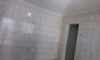 Imagem 5: Alugo casa com3 cômodos grandes água e luz separados