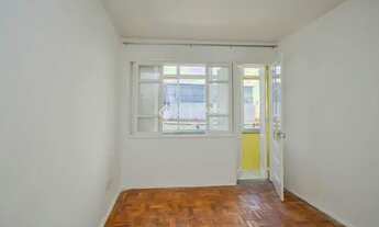 Imagem 2: PORTO ALEGRE - Apartamento Padrão - Partenon