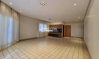 Imagem 2: Apartamento à venda, 4 quartos, 2 suítes, Osvaldo Rezende - Uberlândia/MG