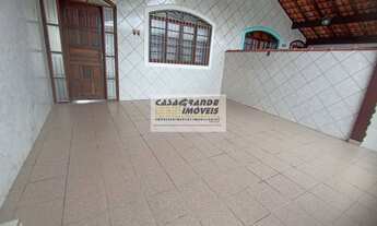 Imagem 7: Casa para venda possui 115 metros quadrados com 3 quartos em Maracanã - Praia Grande - SP