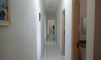 Imagem 5: Chácara para venda possui 180 metros quadrados com 4 quartos