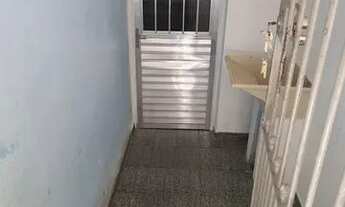 Imagem: Aluga-se casa com 4 cômodos na região