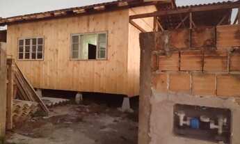 Imagem: Alugo casa sozinha no terreno. No bairro