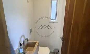 Imagem 6: Casa de condomínio para aluguel possui 200 metros quadrados com 4 quartos