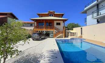 Imagem: Maravilhosa Casa Indicidual ao lado do mar