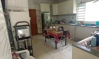 Imagem 4: Casa à venda 3 Quartos, 1 Suite, 4 Vagas, 468.5M², Cidade Jardim, Goiânia - GO