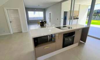 Imagem 4: Casa com 4 quartos em condomínio para alugar no Campeche