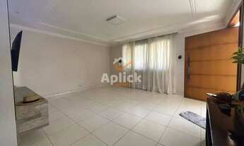 Imagem 2: Casa á Venda em Morada de Laranjeiras-3 Quartos-Suíte 3 Vagas