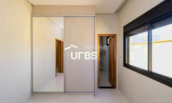 Imagem 5: Casa de condomínio térrea para venda tem 218 metros quadrados com 3 quartos