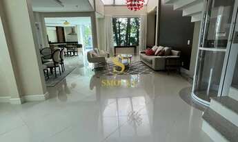 Imagem 5: Sofisticação e Exclusividade no AMORAÉVILLE - Casa de Alto Padrão em Jurerê Internacional