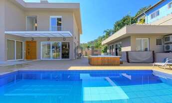 Imagem 4: Casa com 4 dormitórios, sendo 4 suítes para venda na região Granja Viana - Embu das Artes