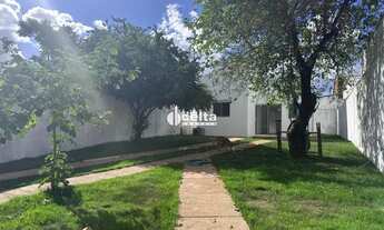 Imagem 4: Casa residencial disponível para venda no bairro Shopping Park em Uberlândia-MG