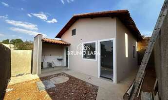 Imagem: Casa à venda no Bairro Alvorada Industrial