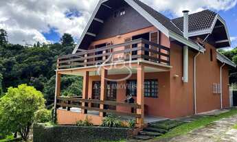 Imagem 2: Casa em Alto do Capivari - Vila Abernéssia - Campos do Jordão/SP