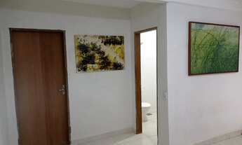 Imagem 2: Casa 2 quartos com kitnet nos fundos