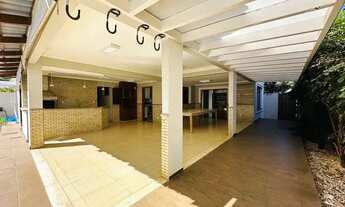 Imagem 7: Sobrado para venda possui 369 metros quadrados com 5 quartos em Residencial Granville - Go