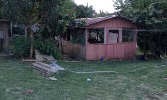 Imagem: Vende se esse sítio no rio preto da Eva