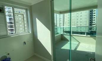 Imagem 2: OPORTUNIDADE EM MEIA PRAIA SC!!