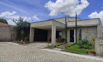 Imagem: Casa de condomínio para venda possui 190