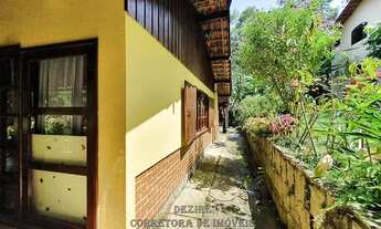 Imagem 3: Casa com piscina e cascata de água da nascente em Penedo RJ