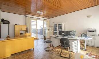 Imagem: Casa para venda possui 374 m² 5 quartos