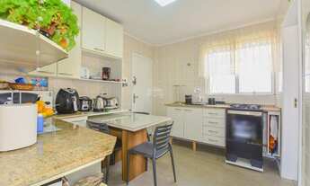 Imagem 3: Apartamento para venda possui 90 metros quadrados com 2 quartos em Centro - Curitiba - PR