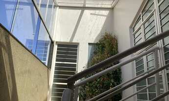 Imagem 1: Casa para aluguel e venda tem 488M² com 6/4 em Parque Anhanguera - Goiânia - GO