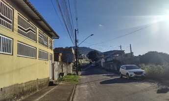 Imagem 2: Alugo casa com 2 quartos, garagem em Nova Carapina !