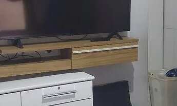 Imagem 3: Vendo uma casa, divineia