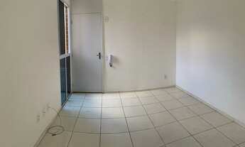 Imagem 3: Apartamento para aluguel com armários na cozinha sendo térreo com vaga