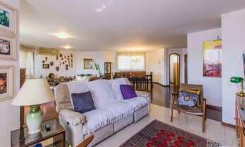 Imagem 4: Apartamento com 3 Dormitórios (2 Suítes), 220m², andar alto, hall social e privativo à ven