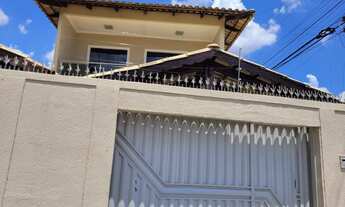 Imagem 2: Sobrado para aluguel possui 100 metros quadrados com 3 quartos em Setor União - Goiânia