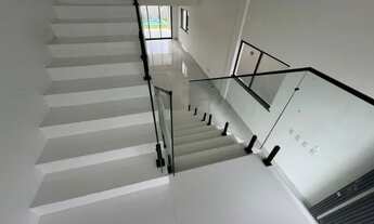 Imagem 5: Casa duplex com piscina, dependência e poço na Cidade Alpha