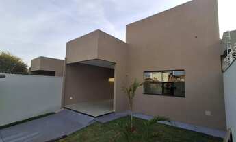 Imagem 2: Casa térrea para venda com 106 metros quadrados com excelente acabamento, pé direito 3,8