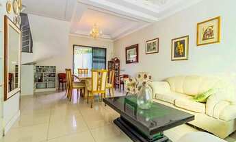 Imagem 3: Sobrado no bairro de Santa Felicidade com 540m², 4 dormitórios ( sendo 2 suítes ) e 3 vaga