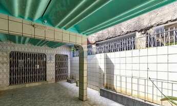 Imagem 3: Casa à venda na Alcindo Cacela - 04 quartos, 02 vagas