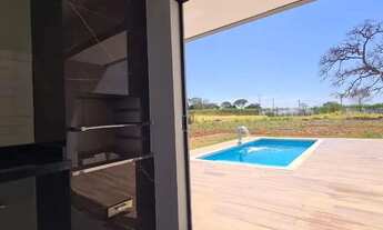 Imagem 7: Imóvel para venda possui 1746 metros quadrados com 3 quartos em Centro - Trindade - GO