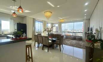 Imagem: Dois apartamentos unificados no Centro de