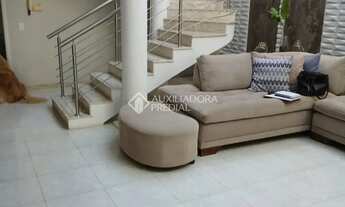 Imagem 3: Casa 4 dormitórios (2 suítes), à venda no bairro Chácara das Pedras, Porto Alegre