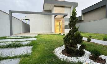 Imagem 2: Maravilhosa Casa estilo moderna com 3 Quartos (2 suites) com churrasqueira em terreno de 4