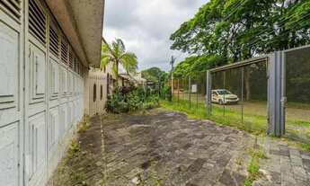 Imagem 2: Casa com 5 dormitórios e 3 vagas no bairro Assunção