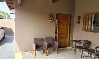 Imagem 3: Casa para venda tem 300 metros quadrados com 4 quartos