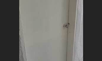 Imagem 2: Aluga um quarto Quarto com aluguel com preço sob consulta