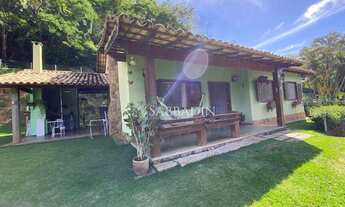 Imagem 2: Casa com 141 m², 3 quartos sendo 1 suíte, terreno plano, infraestrutura de lazer completa