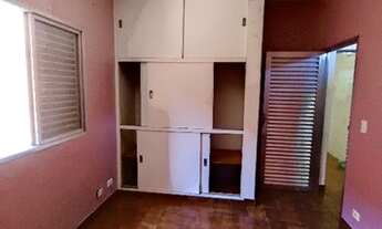 Imagem 6: Casa ampla de 02 dormitórios, com 03 vagas, casa dos fundos de quarto, sala e cozinha