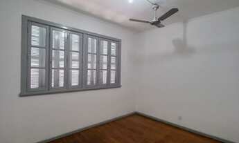 Imagem 2: BENTOALVES aluga Casa Comercial, próximo Zaffari, no Centro - Caxias do Sul - RS