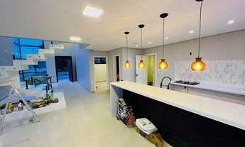 Imagem 4: Casa de esquina, com uma volumetria encantado para venda possui 262 metros quadrados com