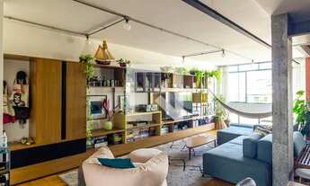 Imagem 2: Apartamento para Aluguel - Higienópolis, 2 Quartos, 147 m2